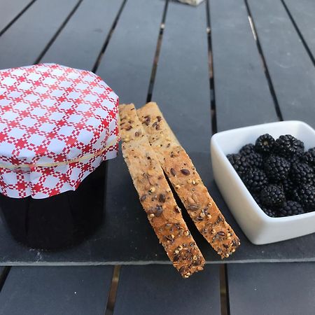Apres La Pluie Hotel Campigneulles-les-Petites Екстериор снимка