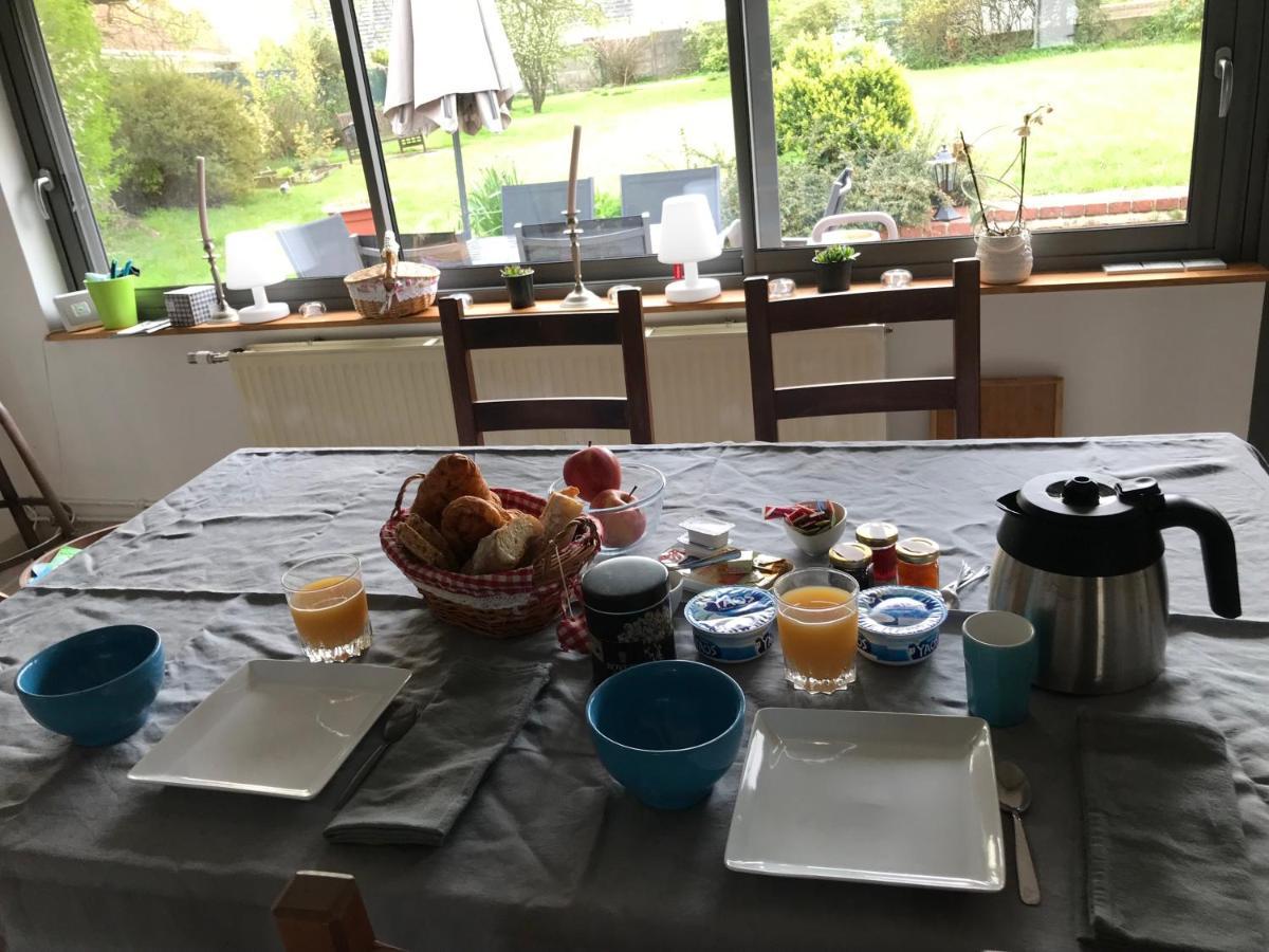 Apres La Pluie Hotel Campigneulles-les-Petites Екстериор снимка